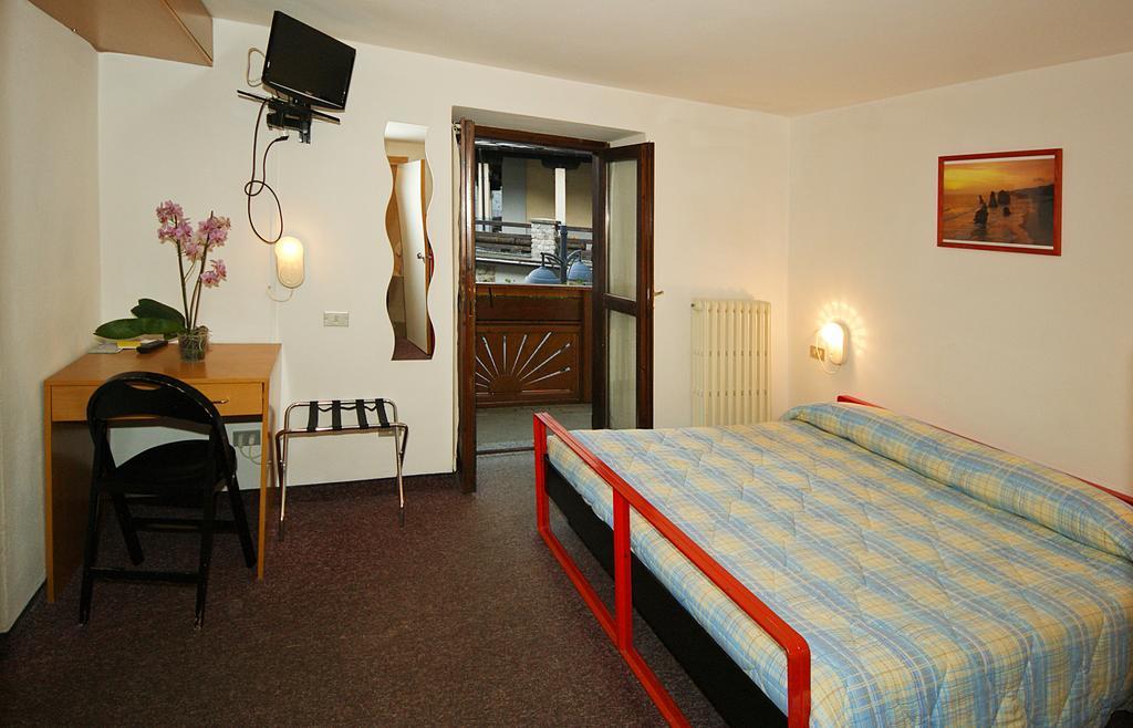 Hotel Rododendro フォッポロ 部屋 写真